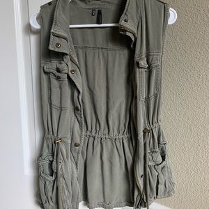 Army green vest